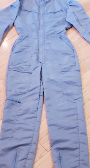 Snowsuits - Picture 7 of 7